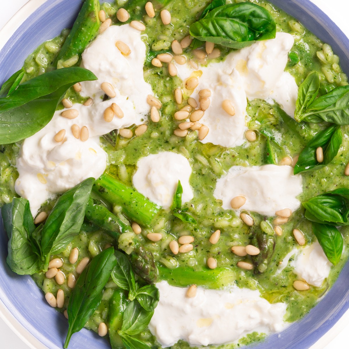 GREEN RISOTTO WITH ASPARAGUS, PESTO AND&nbsp;BURRATA