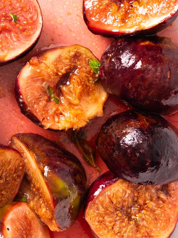 AROMATIC BAKED FIGS FOR A CHEESE&nbsp;PLATE