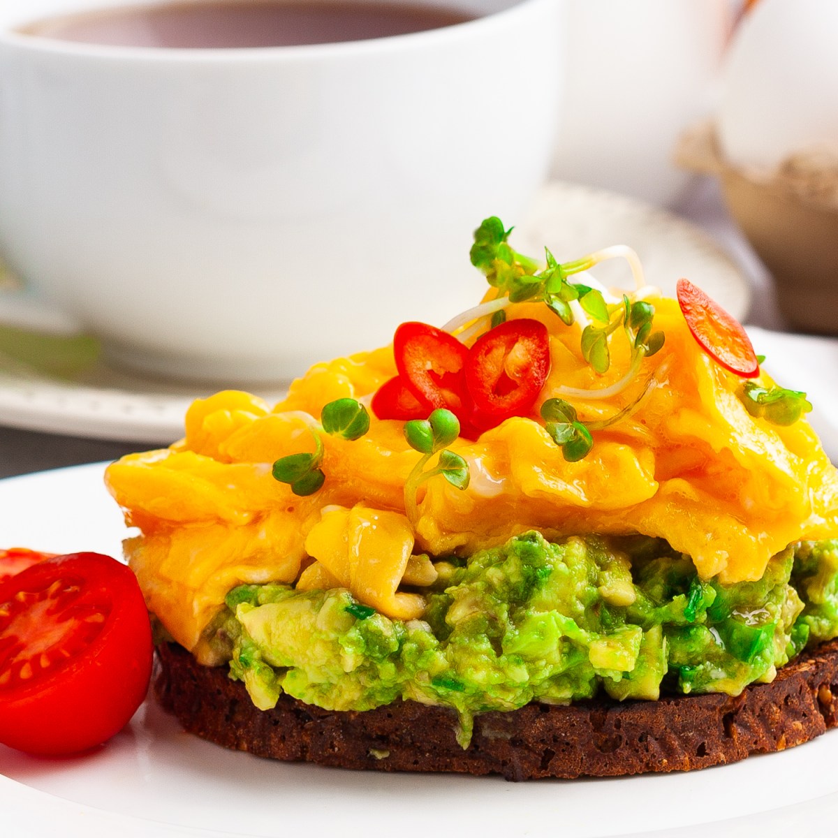 AVOCADO TOAST WITH SCRAMBLED&nbsp;EGGS