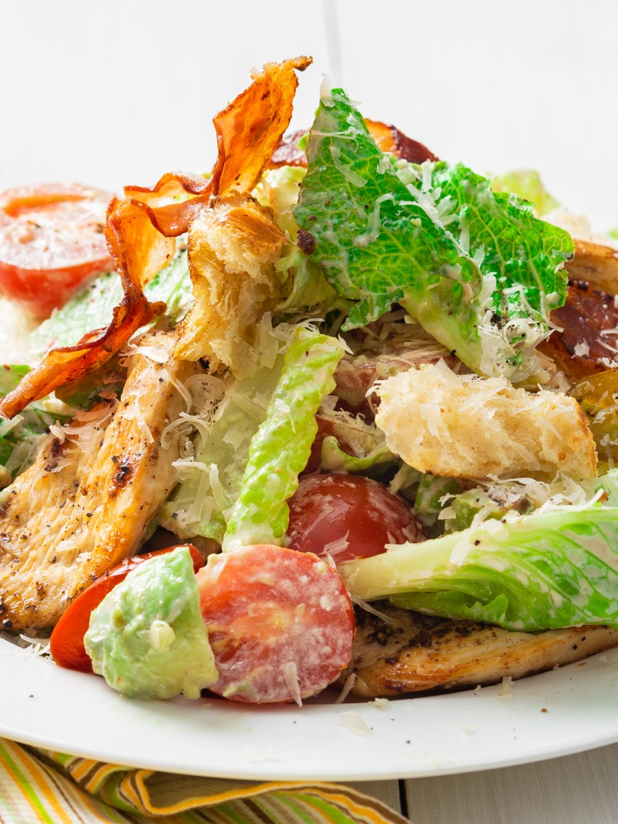 SPICY CAESAR SALAD WITH CHICKEN, AVOCADO, AND PERFECT&nbsp;DRESSING